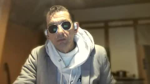 Snapshot of dreambob chatting on 12/01/25, 07:19 Dreambob online show from 12/01/25, 07:19