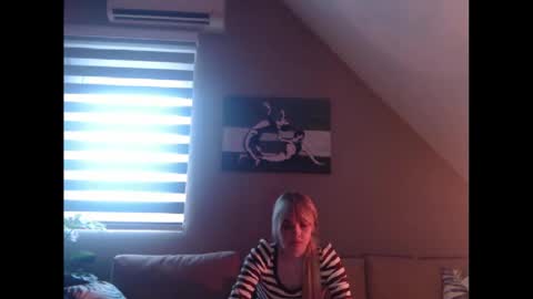 A girl online show from 12/11/24, 10:58