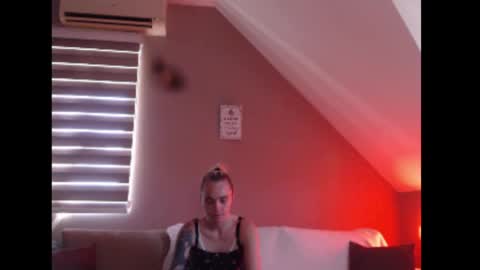 A girl online show from 06/30/26, 07:31