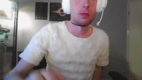 Snapshot of dreamgeezer chatting on 11/08/25, 12:00 dreamgeezer online show from 11/08/25, 12:00