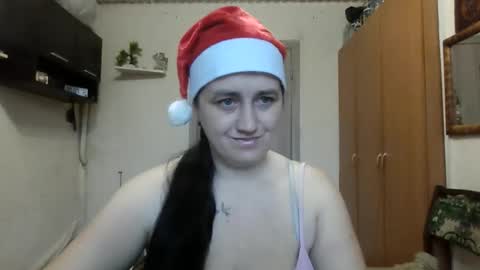 dreamiebelle online show from 12/19/25, 07:04