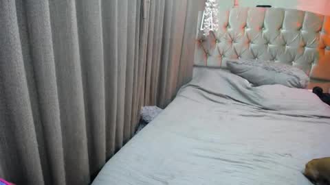 Sophia online show from 06/08/26, 03:51