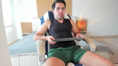 Diego online show from 11/23/25, 07:24