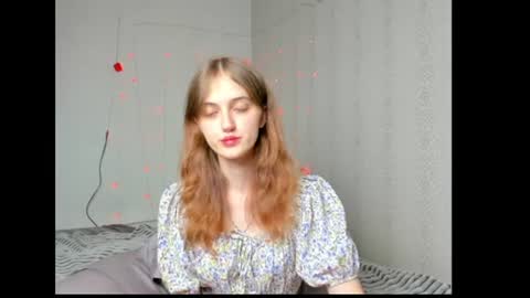 dreamy_pollyyy online show from 06/16/26, 07:27