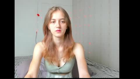 dreamy_pollyyy online show from 06/24/26, 05:28
