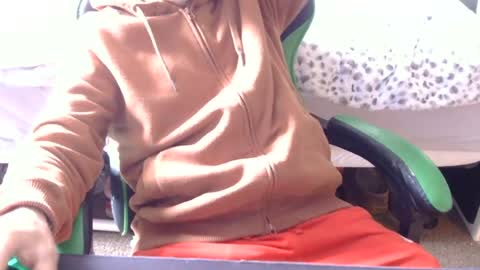 luvslutz online show from 06/14/26, 07:05