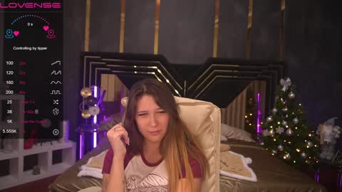 Lina online show from 12/29/24, 07:53