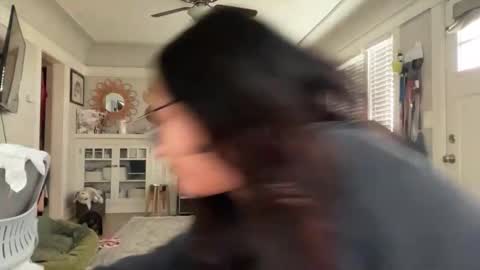 RIRI OR DREAMY online show from 10/15/25, 05:02