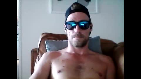 Snapshot of drejjj3000 chatting on 02/08/25, 04:14 drejjj3000 online show from 02/08/25, 04:14