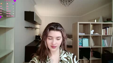 Snapshot of dremazwahlen chatting on 04/08/26, 11:10 Dia online show from 04/08/26, 11:10