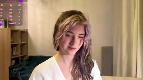 Snapshot of dremazwahlen chatting on 04/23/26, 04:20 Dia online show from 04/23/26, 04:20