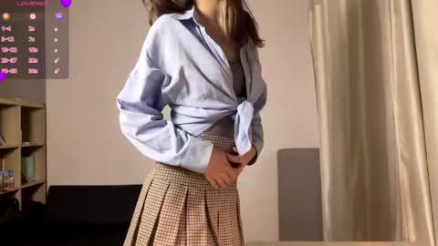 Snapshot of dremazwahlen chatting on 06/04/26, 04:35 Dia online show from 06/04/26, 04:35