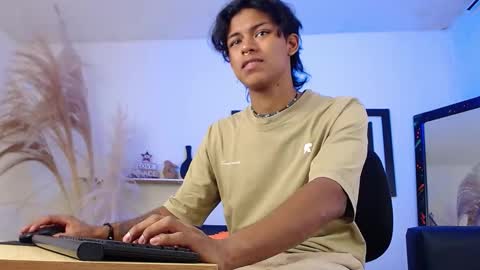 Snapshot of dreyk20 chatting on 09/24/25, 01:58 Dreyk online show from 09/24/25, 01:58