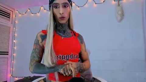 drippyorlove online show from 05/25/26, 05:19