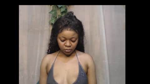 linda online show from 11/02/25, 10:23