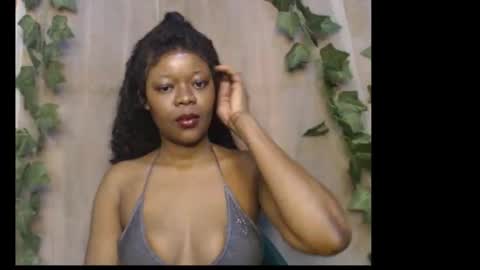 Snapshot of dripqueenx chatting on 02/04/26, 07:03 linda online show from 02/04/26, 07:03