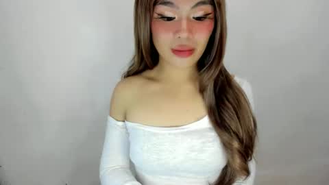 miss. Erika online show from 10/01/25, 08:09