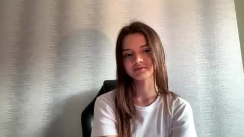 Anna online show from 07/02/26, 01:28