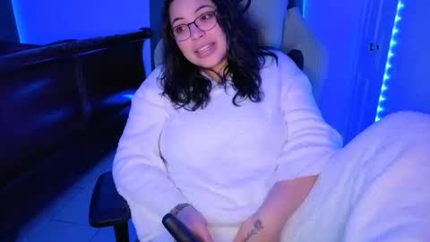 Snapshot of drizzypeach602 chatting on 01/19/26, 04:27 Drizzypeach602 online show from 01/19/26, 04:27