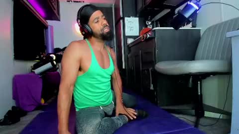 Snapshot of drizzys_room chatting on 06/10/26, 04:23 DirtyDrizzy online show from 06/10/26, 04:23