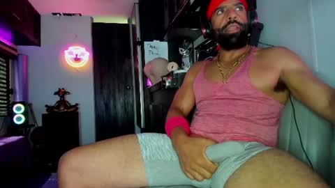 Snapshot of drizzys_room chatting on 06/19/26, 01:59 DirtyDrizzy online show from 06/19/26, 01:59