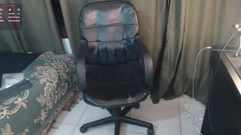 Snapshot of drogama chatting on 12/19/24, 12:02 Drogama online show from 12/19/24, 12:02