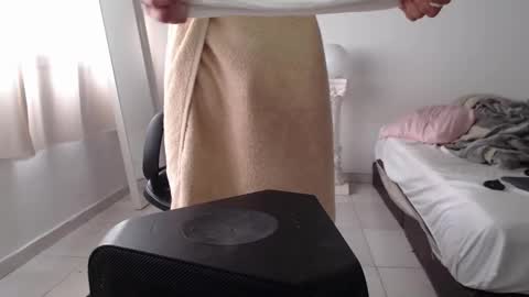 Snapshot of drogama chatting on 02/18/25, 03:32 Drogama online show from 02/18/25, 03:32