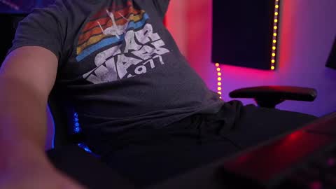 Snapshot of drok chatting on 10/05/25, 03:16 Drok online show from 10/05/25, 03:16