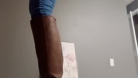 Snapshot of dropdcharlton chatting on 11/05/25, 07:08 dropdcharlton online show from 11/05/25, 07:08