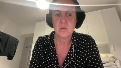 Dr. Resa online show from 10/17/25, 06:21