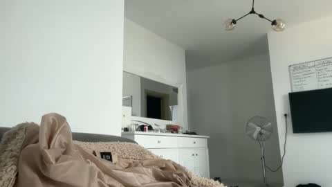 Dr. Resa online show from 10/25/25, 08:33