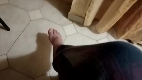 Snapshot of dthedog12 chatting on 10/28/25, 03:10 dthedog12 online show from 10/28/25, 03:10