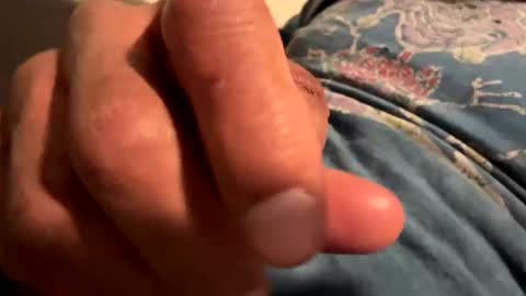 Snapshot of dthrow12 chatting on 10/10/25, 08:02 dthrow12 online show from 10/10/25, 08:02