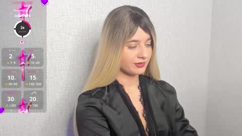 Snapshot of dualwave chatting on 11/26/25, 08:21 dualwave online show from 11/26/25, 08:21