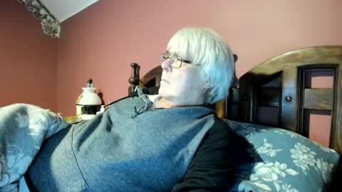 Snapshot of dug38 chatting on 11/02/25, 01:30 Doug online show from 11/02/25, 01:30