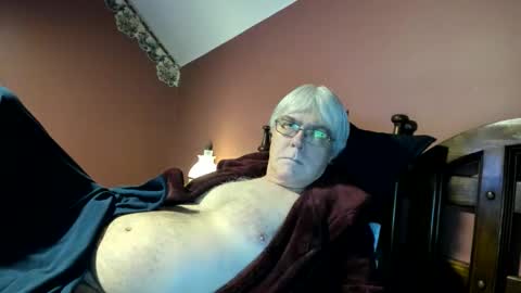 Snapshot of dug38 chatting on 12/03/25, 02:26 Doug online show from 12/03/25, 02:26