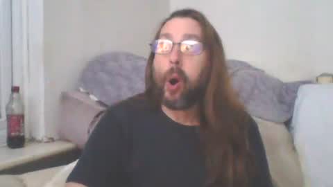 Snapshot of dukenucum73 chatting on 10/26/25, 05:41 chris online show from 10/26/25, 05:41