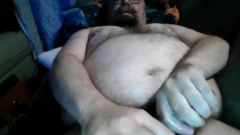 Snapshot of dukes_mustache_ridesx chatting on 10/30/25, 06:48 Duke online show from 10/30/25, 06:48