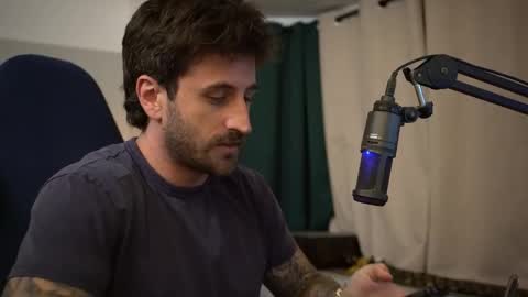 Snapshot of dukethedude chatting on 10/12/25, 02:10 Duke online show from 10/12/25, 02:10