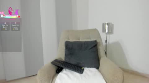 Dulce online show from 10/13/25, 09:20