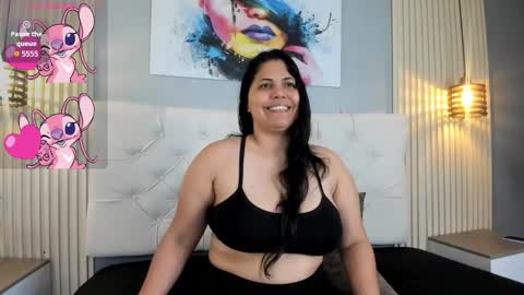 Snapshot of dulce__love69 chatting on 09/25/25, 03:32 Dulce love69 online show from 09/25/25, 03:32