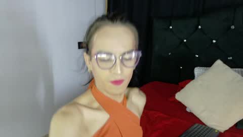Snapshot of dulce_alexandra chatting on 05/21/26, 12:01 Dulce Alexandra online show from 05/21/26, 12:01