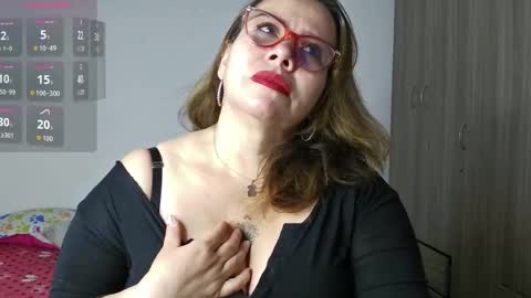 Im Dulce online show from 11/26/25, 02:23