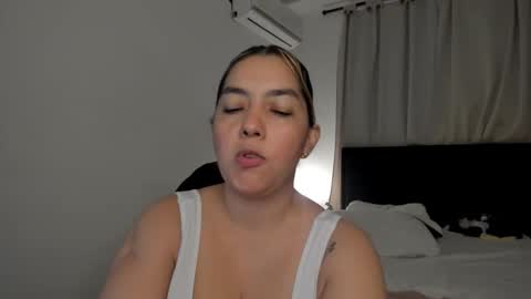 Snapshot of dulce_brithany chatting on 02/25/26, 12:31 dulce brithany online show from 02/25/26, 12:31