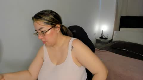 Snapshot of dulce_brithany chatting on 04/24/26, 09:06 dulce brithany online show from 04/24/26, 09:06