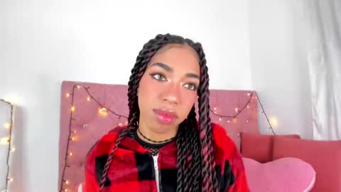 Snapshot of dulce_brown01 chatting on 11/08/25, 02:17 Dulce online show from 11/08/25, 02:17