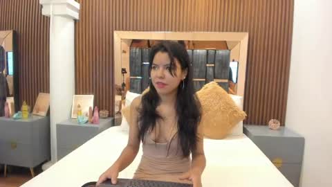 Dulce online show from 05/20/26, 12:00