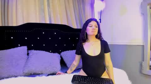 Dulce  online show from 10/20/25, 12:38