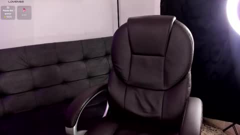 Kitty online show from 11/11/25, 03:17