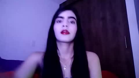 dulce_lucero online show from 01/04/25, 06:40
